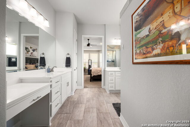 Listing photo id 23 for 705 Treetop Pass