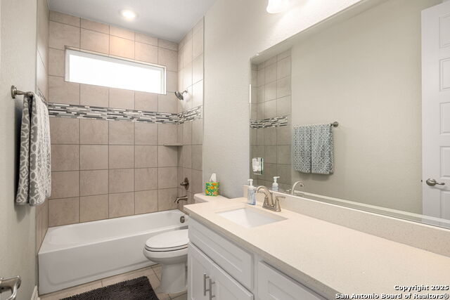 Listing photo id 25 for 705 Treetop Pass