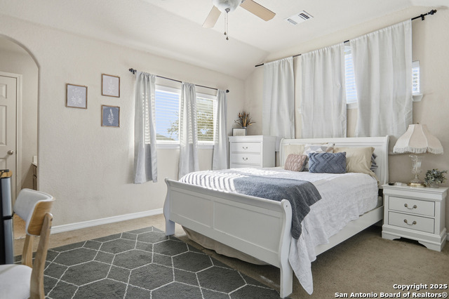 Listing photo id 15 for 11935 Curtis