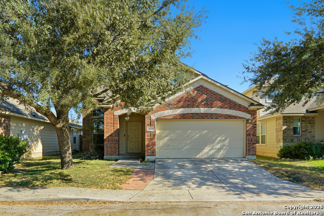 Listing photo id 0 for 11935 Curtis