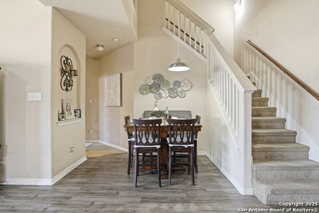 Listing photo id 3 for 11935 Curtis