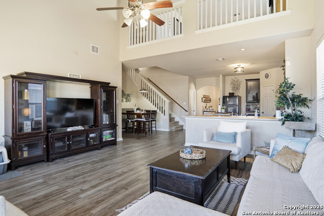 Listing photo id 6 for 11935 Curtis