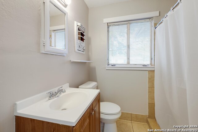 Listing photo id 4 for 110 Woley Drive