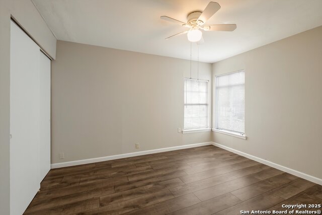 Listing photo id 5 for 110 Woley Drive