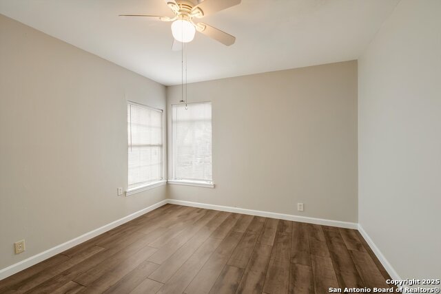 Listing photo id 6 for 110 Woley Drive