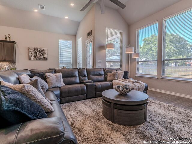 Image 11 of 32 For 180 Cimarron