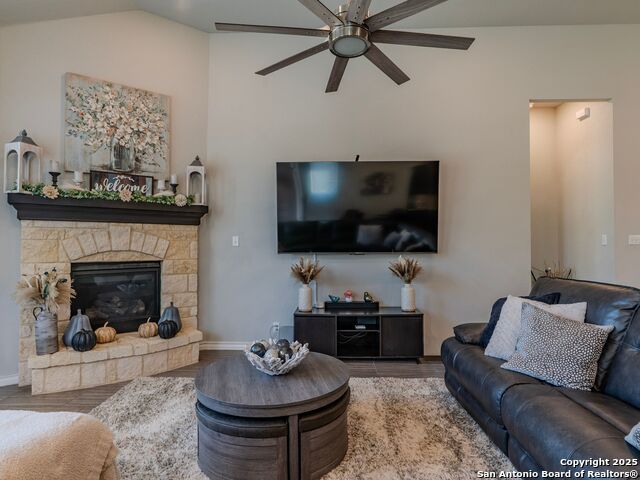 Image 25 of 32 For 180 Cimarron