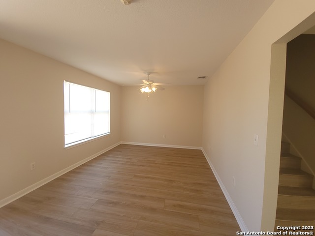 Listing photo id 2 for 10527 Hunters Pond