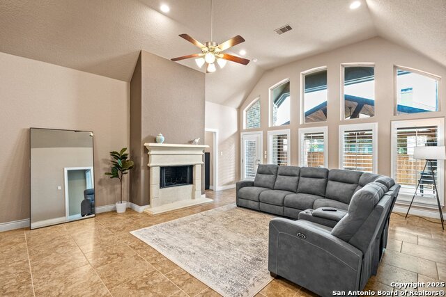 Image 11 of 47 For 2614 Melbourne