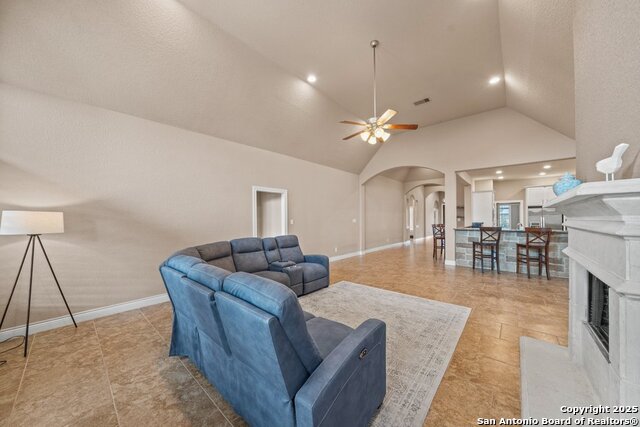 Image 14 of 47 For 2614 Melbourne