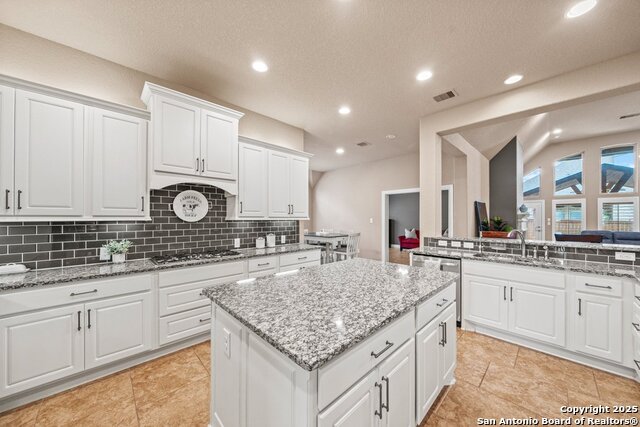 Image 19 of 47 For 2614 Melbourne