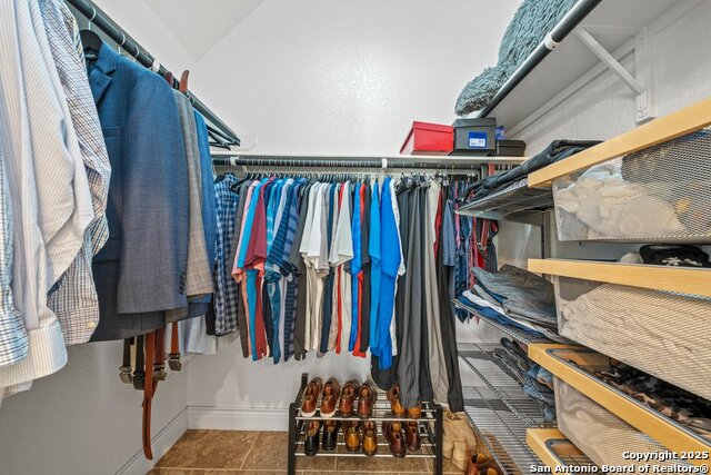 Image 29 of 47 For 2614 Melbourne