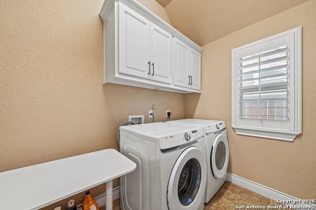 Image 37 of 47 For 2614 Melbourne