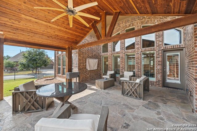 Image 40 of 47 For 2614 Melbourne