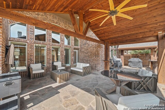 Image 42 of 47 For 2614 Melbourne