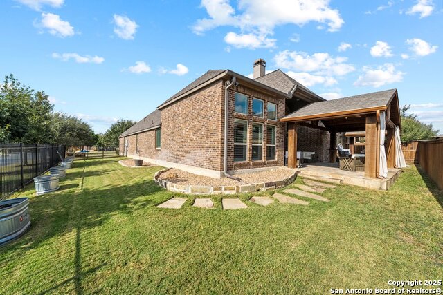 Image 43 of 47 For 2614 Melbourne