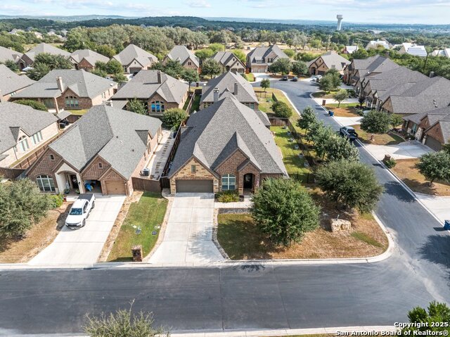 Image 44 of 47 For 2614 Melbourne