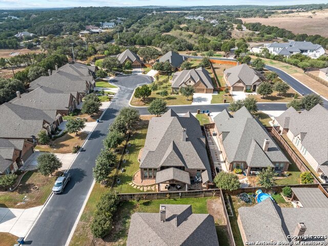 Image 46 of 47 For 2614 Melbourne