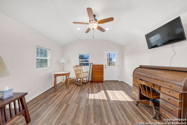 Image 33 of 37 For 16020 Fm 463