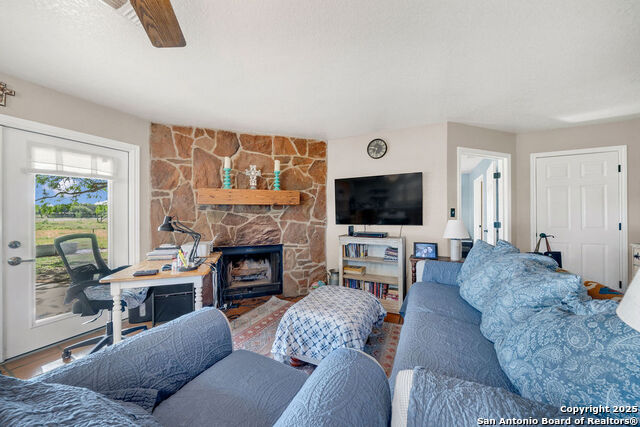 Image 15 of 39 For 16020 Fm 463