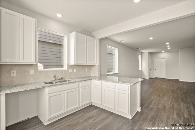 Image 5 of 35 For 13624 Helton Pass