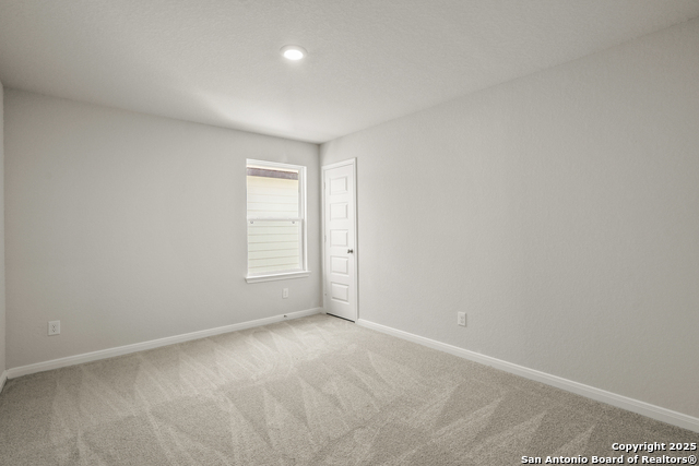 Image 18 of 35 For 13628 Helton Pass