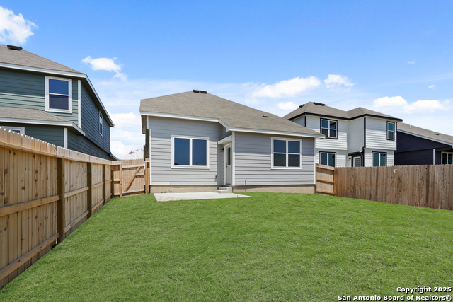 Image 26 of 35 For 13628 Helton Pass