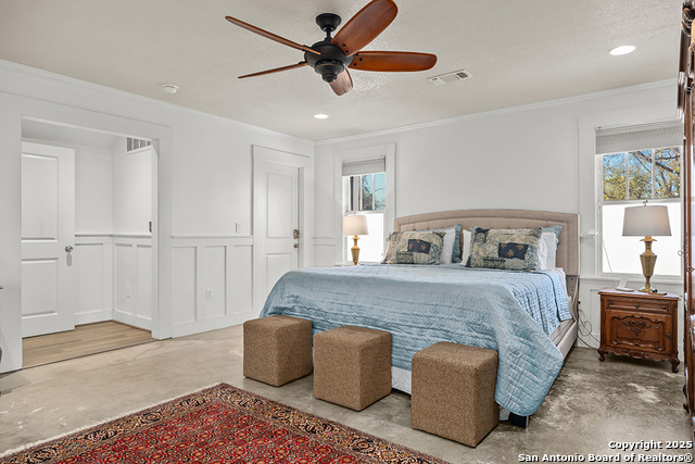 Image 22 of 37 For 206 W Burbank