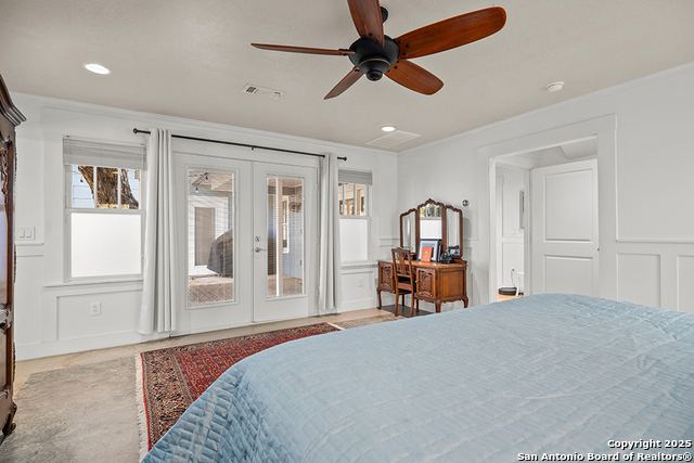 Image 23 of 37 For 206 W Burbank