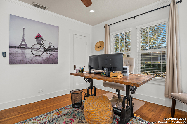 Image 28 of 37 For 206 W Burbank