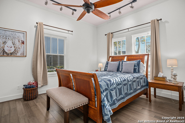 Image 29 of 37 For 206 W Burbank