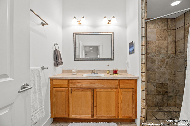 Image 34 of 37 For 206 W Burbank