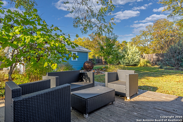 Image 5 of 37 For 206 W Burbank