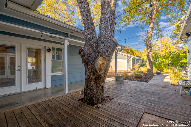 Image 6 of 37 For 206 W Burbank