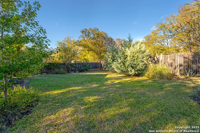 Image 9 of 37 For 206 W Burbank