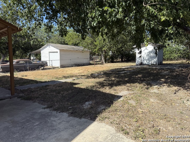 Image 15 of 17 For 2211 Nopal St