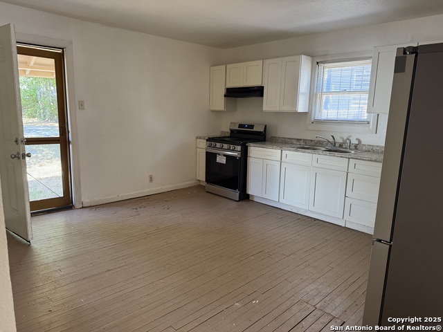 Image 5 of 17 For 2211 Nopal St