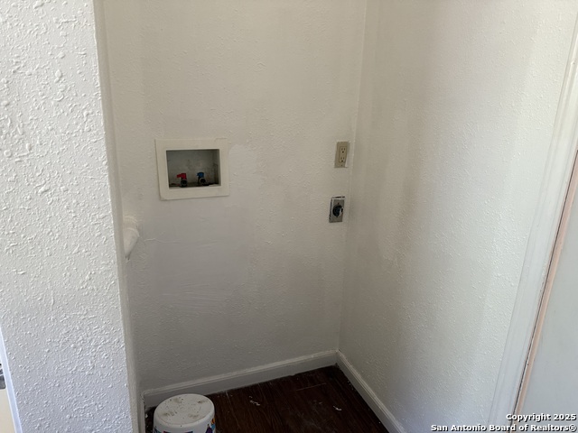 Image 8 of 17 For 2211 Nopal St