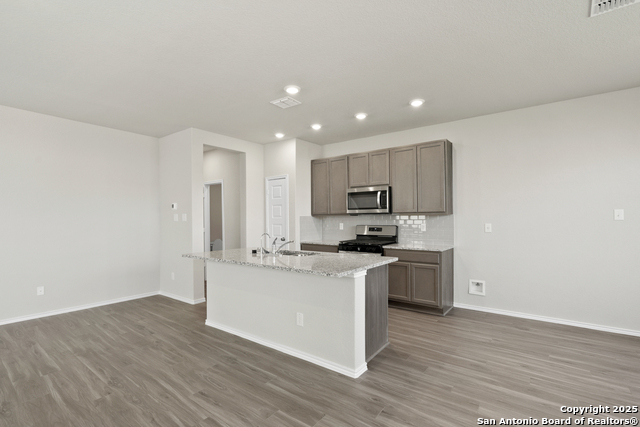 Image 9 of 30 For 4942 Blue Ranch