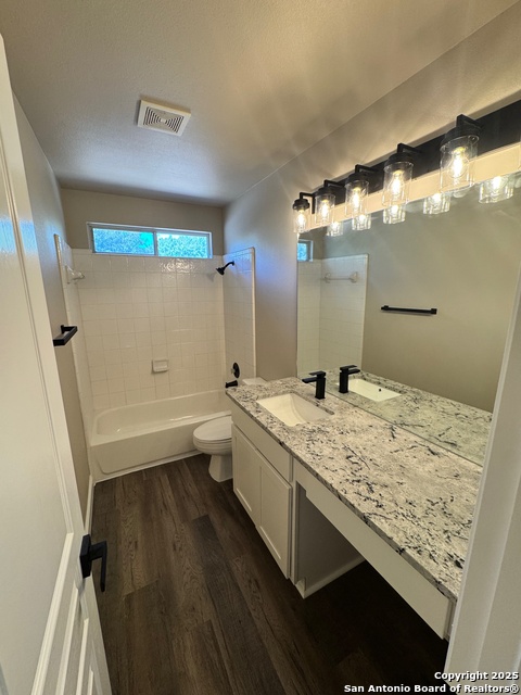 Image 10 of 25 For 15203 Preston Pass Dr