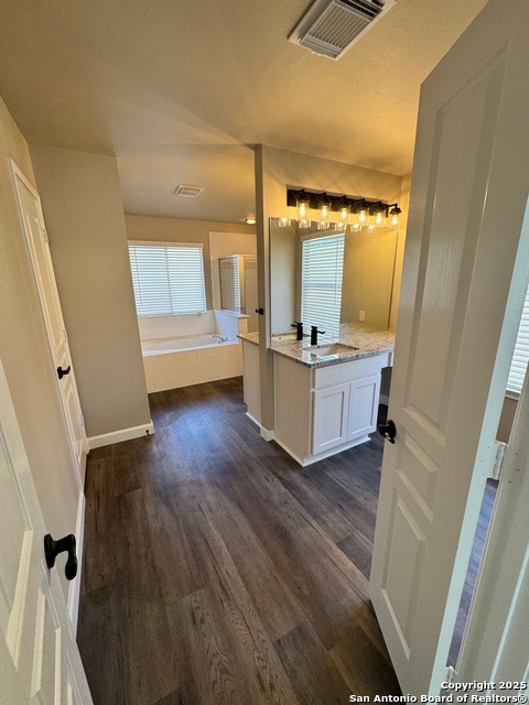 Image 14 of 25 For 15203 Preston Pass Dr