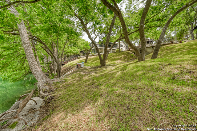 Image 100 of 101 For 2865 Edgegrove