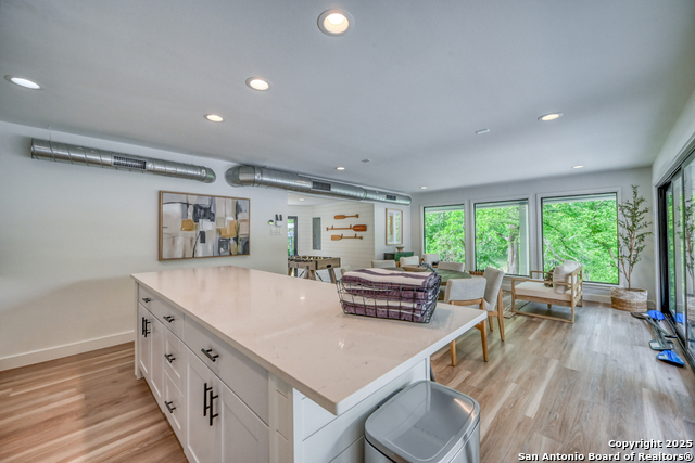 Image 30 of 101 For 2865 Edgegrove