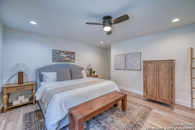 Image 34 of 101 For 2865 Edgegrove
