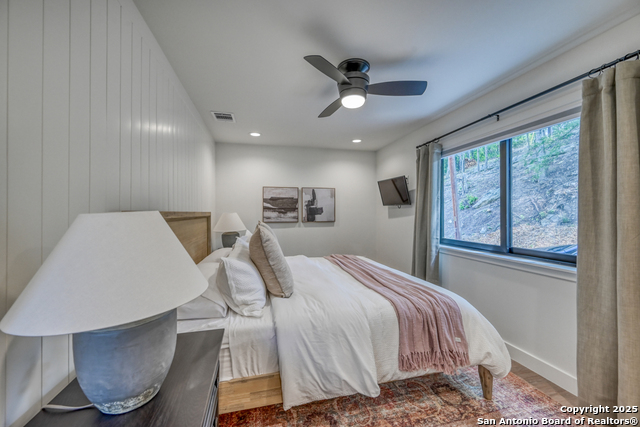 Image 38 of 101 For 2865 Edgegrove
