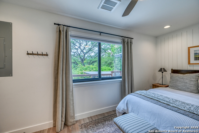 Image 49 of 101 For 2865 Edgegrove