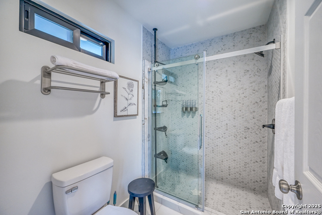 Image 52 of 101 For 2865 Edgegrove