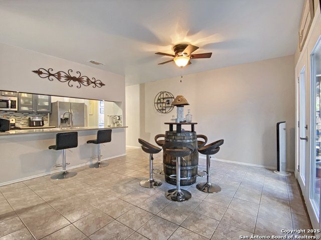 Listing photo id 10 for 9609 Woodland Hills