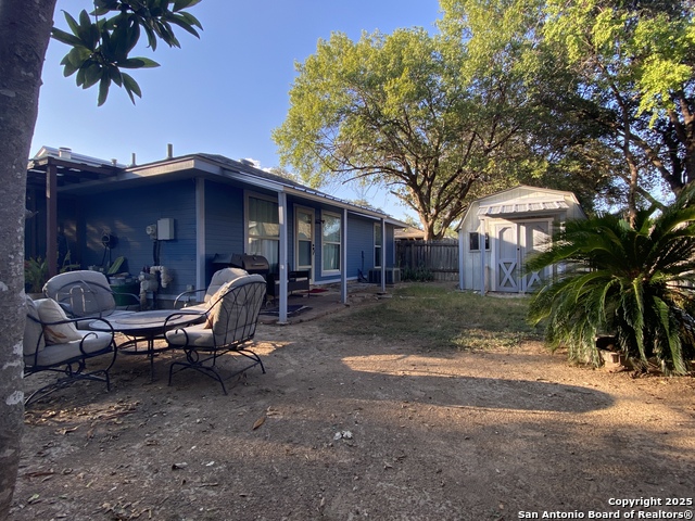 Listing photo id 29 for 9609 Woodland Hills