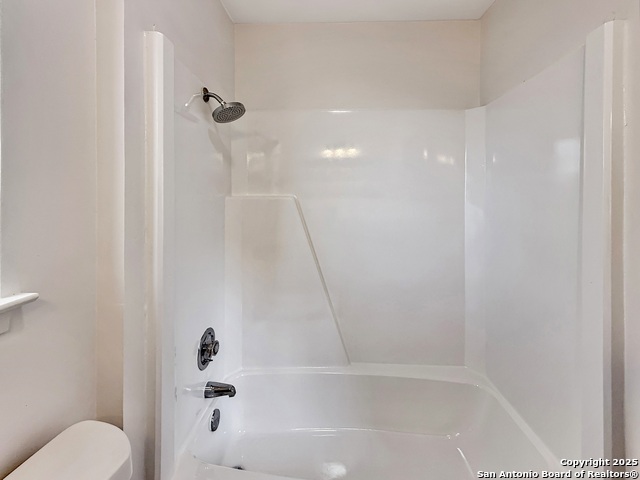 Image 22 of 38 For 1239 Amanda  